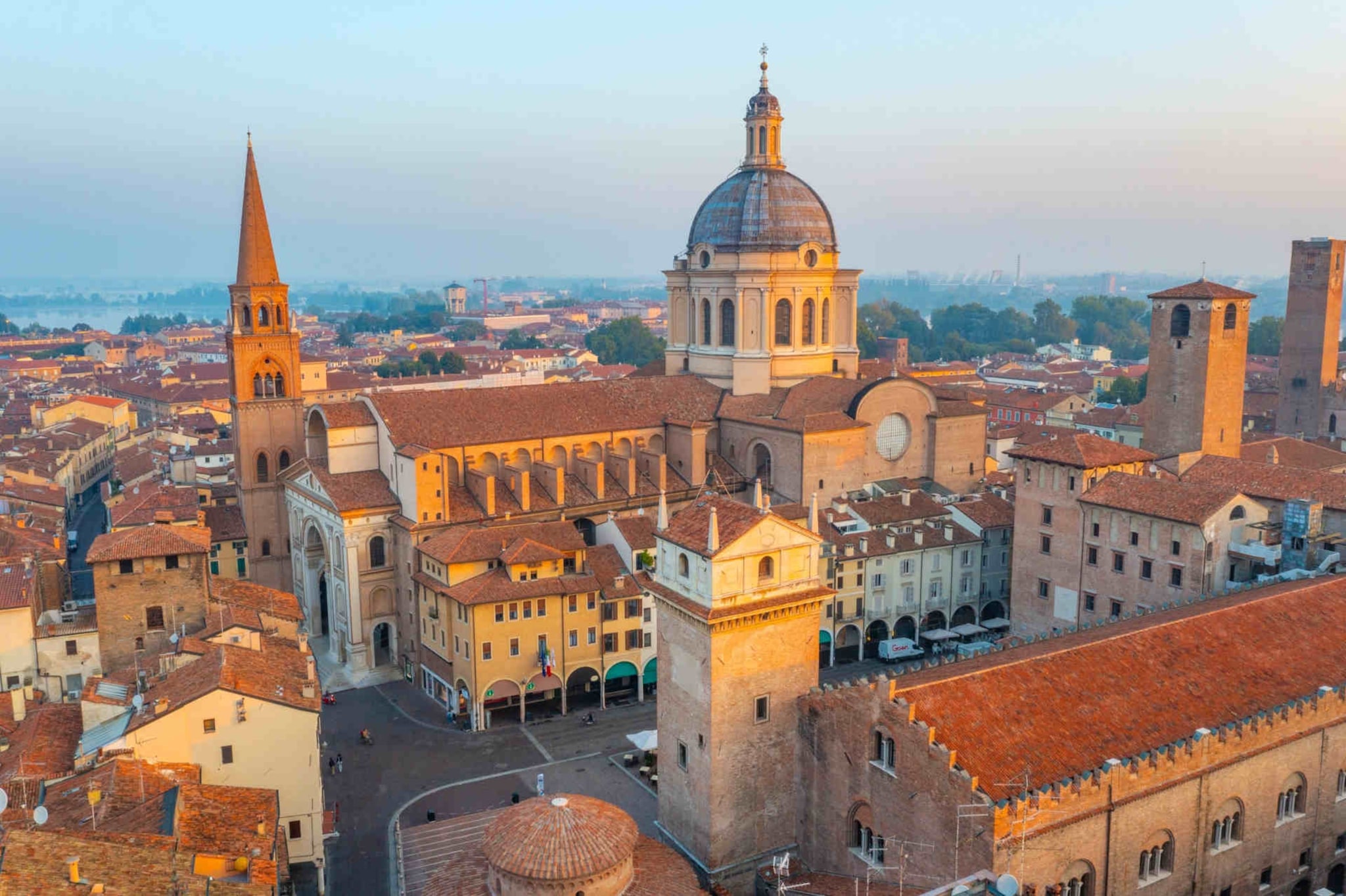 Cose da vedere a Mantova: foto della Basilica