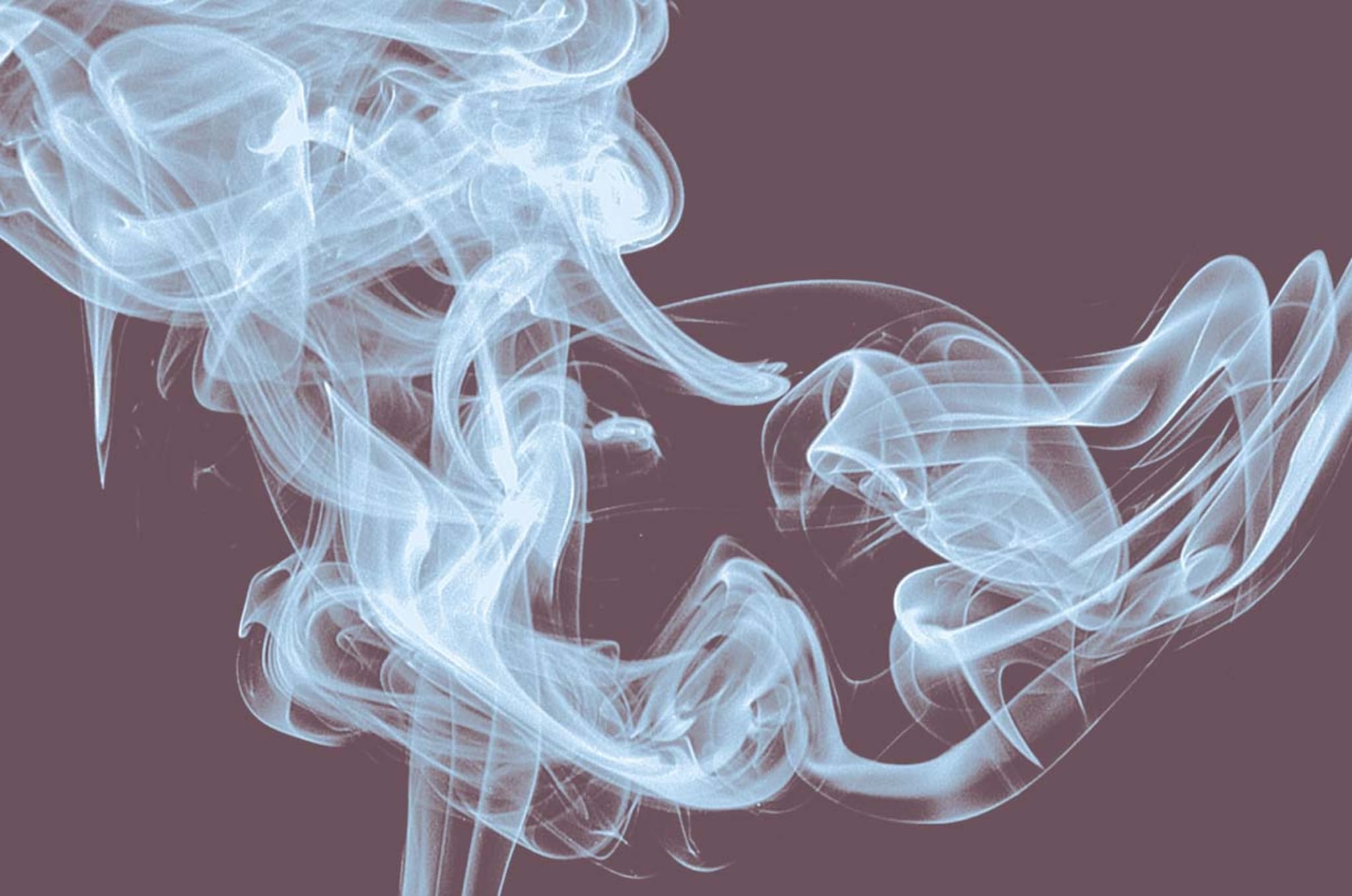 Rozdíl mezi vapováním a zahřívaným tabákem
